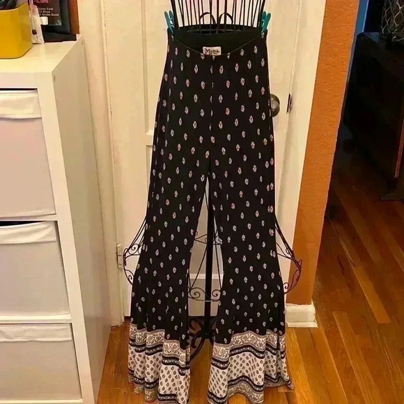 Show Me Your MuMu Bam Bam Bells-Sz S - Picture 1 of 5